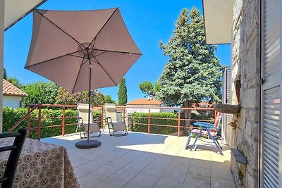 Ferienhaus mit Blick auf den Garten