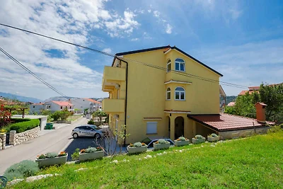 Ferienwohnung mit Balkon und Grill