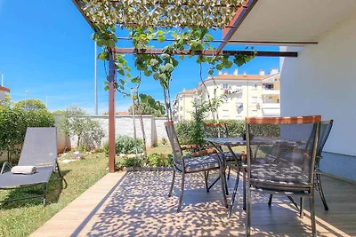 Ferienwohnung mit Terrasse und Klima