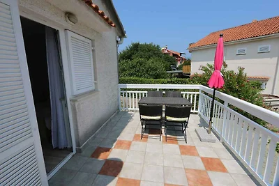 Ferienwohnung mit Klimaanlage und Balkon