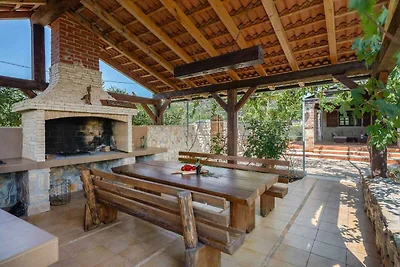 Vakantiehuis Ontspannende vakantie Vrsine