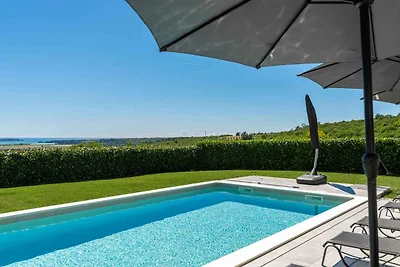 FerienHaus mit Swimmingpool und Meerblick