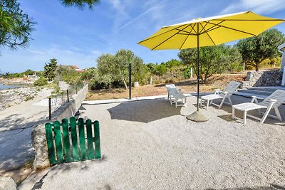 Ferienhaus mit Garten, Meerblick