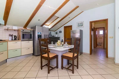 apartman za odmor Obiteljski odmor Jelsa