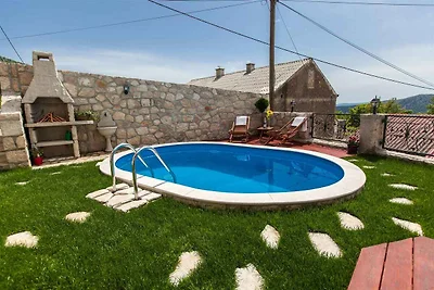 Ferienhaus mit Klimaanlage und Aussenpool