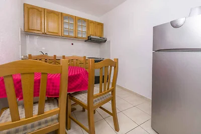 Ferienwohnung mit Klimaanlage und Parkplatz
