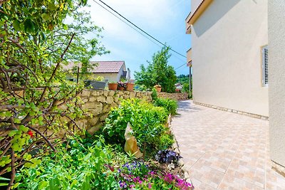 Ferienwohnung mit Klimaanlage und Balkon in