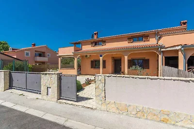 Ferienwohnung mit privatem Pool