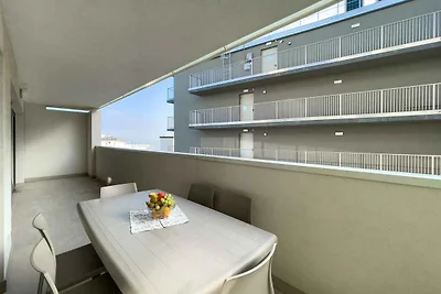 Ferienwohnung mit Klimaanlage und Balkon mit