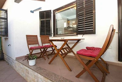 Ferienwohnung mit Klimaanlage und Terrasse in