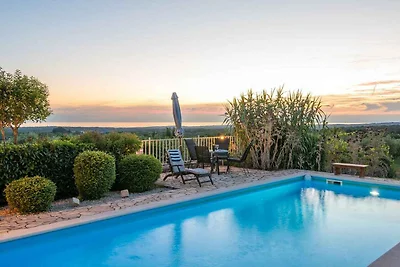 Villa mit Klimaanlage und Pool