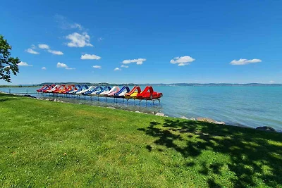 Ferienwohnung direkt am Wasser mit Freistrand