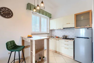 Ferienwohnung mit Klimaanlage und Balkon
