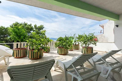 Ferienwohnung mit Balkon und Pool