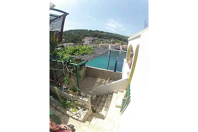 Studio-Apartment für 2–3 Personen, 10 m vom M