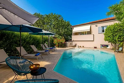 Charmantes Ferienhaus Lidija mit privatem Poo