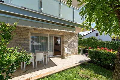 Ferienwohnung mit Terrasse und Garten