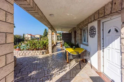 Studio mit Klimaanlage und Terrasse