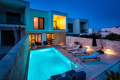 Traumhafte Villa Navy Lemon in Vodice mit pri