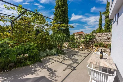 Ferienwohnung mit Pool und gemeinsamer