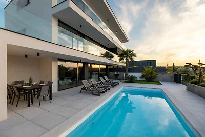 Ferienwohnung im Erdgeschoss mit Swimmingpool