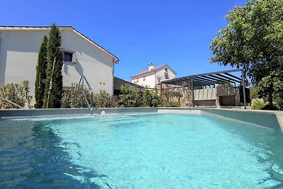 Villa mit Klimaanlage und Pool