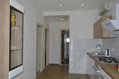 Ferienwohnung mit Klimaanlage und Terrasse, d