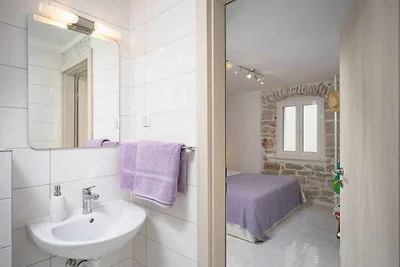 Appartamento Vacanza con famiglia Stari Grad