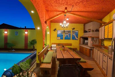 Ferienwohnung mit Sauna und Jacuzzi