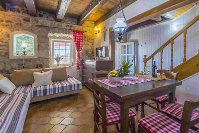 Ferienhaus mit Whirlpool und Klimaanlage