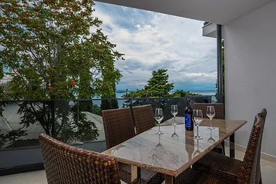 Ferienwohnung mit Meerblick und Pool