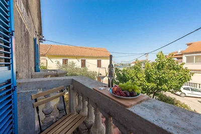 Gemütliche Ferienwohnung Rustica in Sukošan m