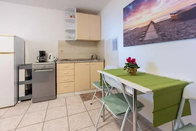 Ferienwohnung mit Terrasse und Klima in