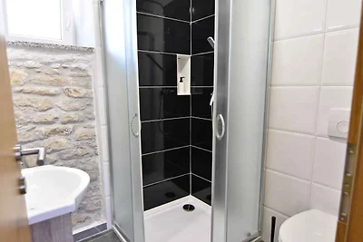 Ferienhaus mit Pool in Strandnähe