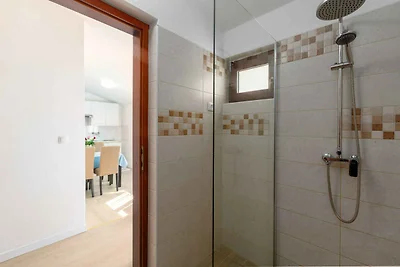 Ferienwohnung mit Balkon und Klimaanlage