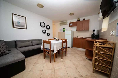Appartamento Vacanza con famiglia Njivice
