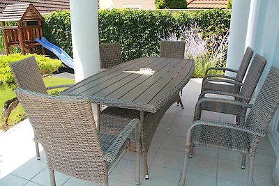 Ferienhaus mit Pool und Internet 400m zum