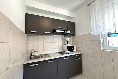 Ferienwohnung mit Pool und Meerblick