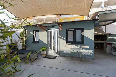 Studio mit Klimaanlage und Terrasse