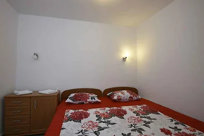 Ferienwohnung im ersten Stock in der Nähe des