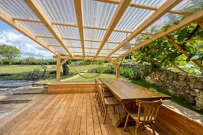 Villa mit Pool und Garten