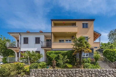 Studio mit Terrasse und Grill