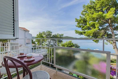 Studio mit Balkon und Meerblick