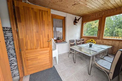 Ferienhaus mit Pool und Garten
