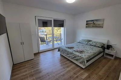 Ferienwohnung mit Terrasse und Klimaanlage