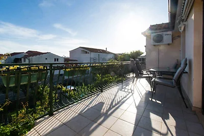 Ferienwohnung mit Klimaanlage und Terrasse