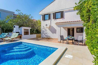 Ferienwohnung mit Terrasse und Klimaanlage