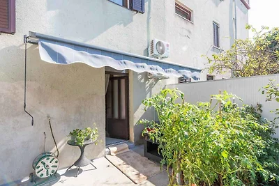 Ferienwohnung mit Klimaanlage und Terrasse