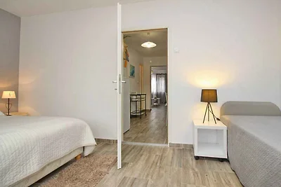 Holiday flat family holiday Baska
