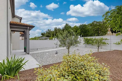 Villa mit Klimaanlage und Pool